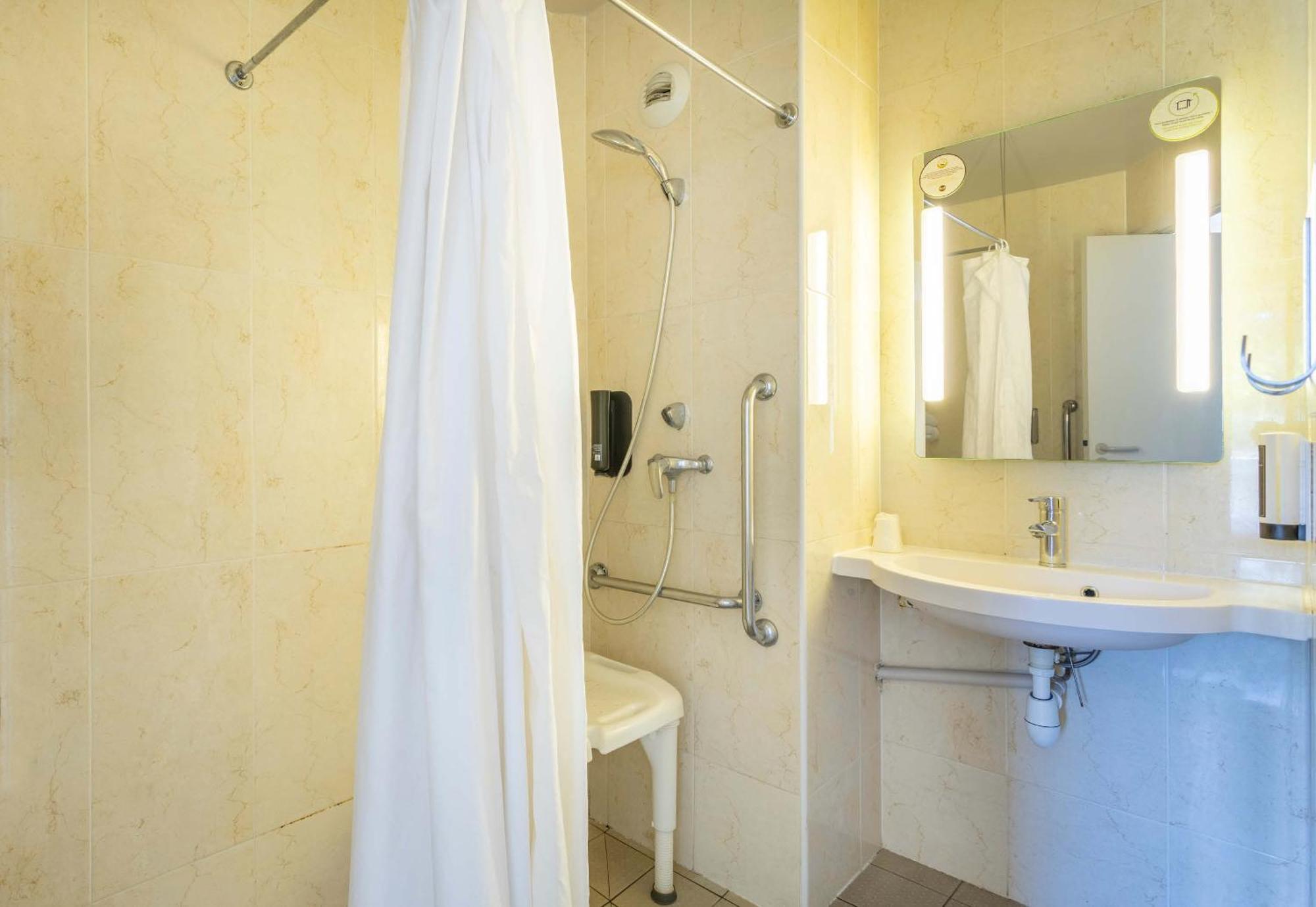 B&B Hotel Toulon Ollioules Zewnętrze zdjęcie
